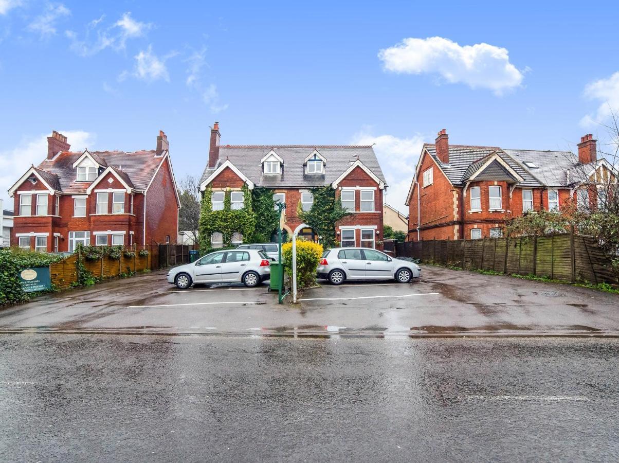 Airport Lodge Farnborough  Dış mekan fotoğraf