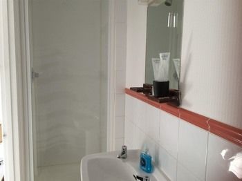 Airport Lodge Farnborough  Dış mekan fotoğraf